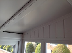 Ceiling right side